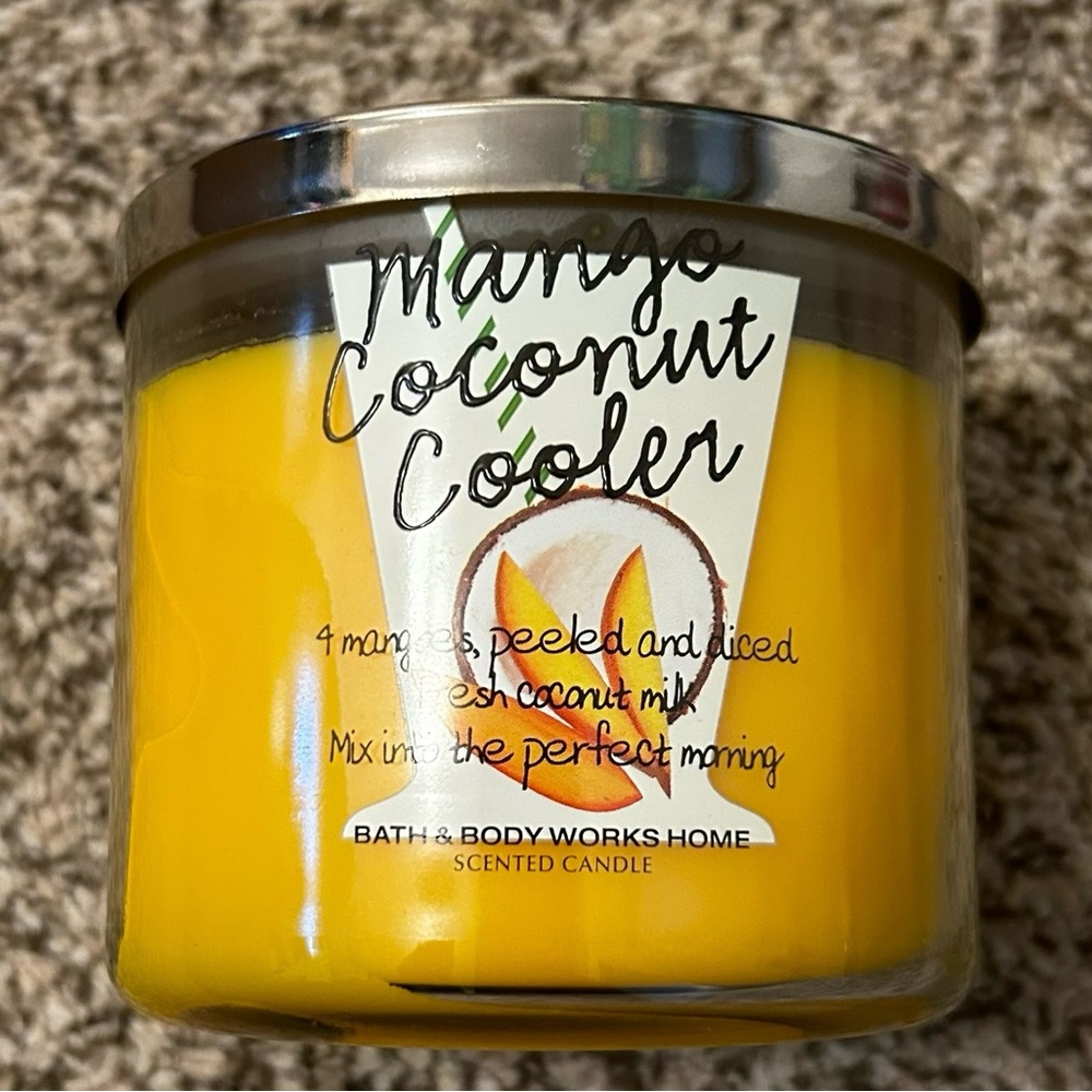 Summer sips Mango coconut cooler 3 wick candle bath and body works